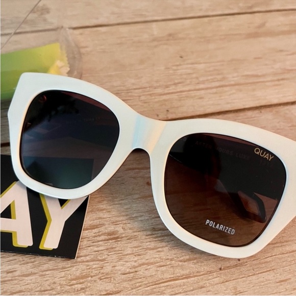 Quay Australia Accessories - Quay AFTER HOURS Bone / Tortoise Polarized Sunglasses NWT